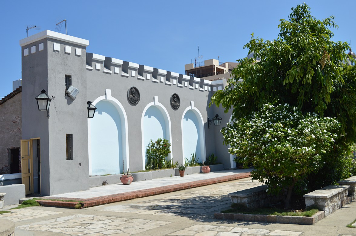 Balcón de Velázquez, Santiago de Cuba, Cuba 4.jpg