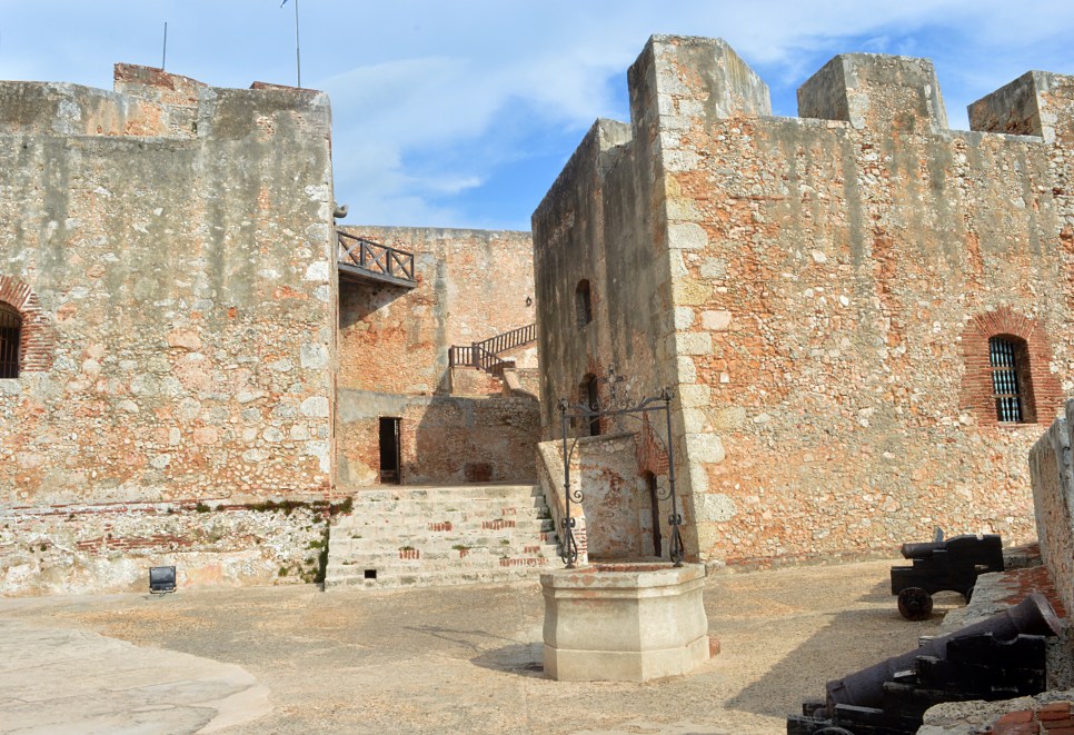 Castillo del Morro, Santiago de Cuba, Cuba.jpg