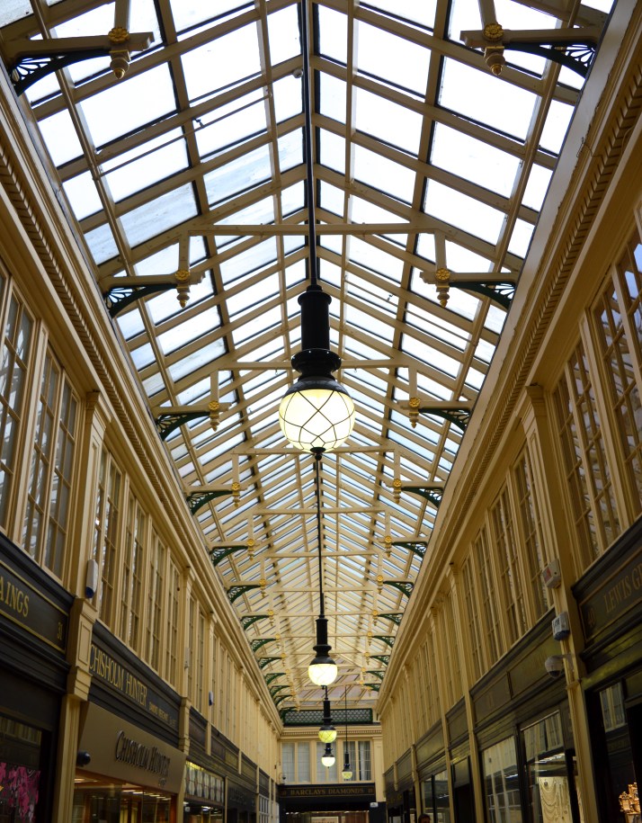 Argyll Arcade, Glasgow, Scotland.jpg