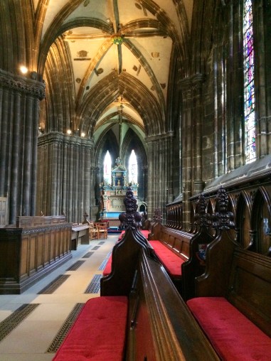Inside St Giles Cathedral, Glasgow, Scotland 3.jpg
